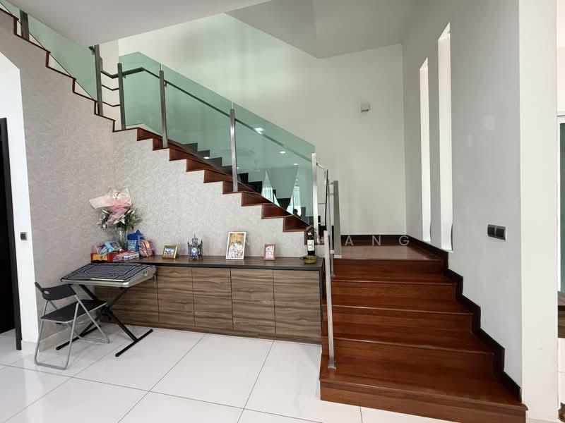 Semi-Detached House for Sale in Taman Damai Utama (Bandar Kinrara) - Edwin Chang - Entrance - PropertyGuru.com.my