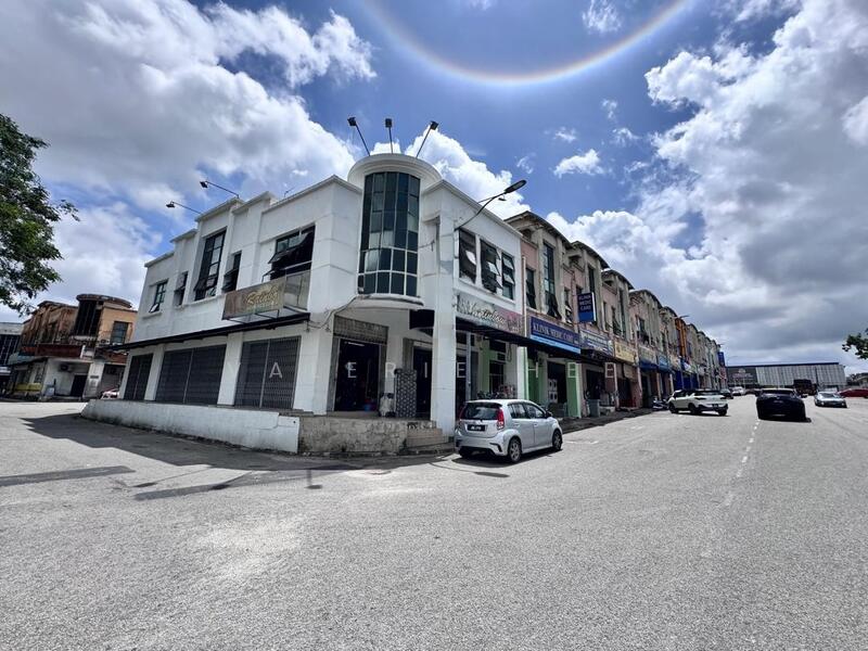 Unblock view, more space