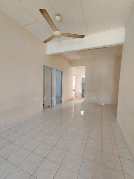 Pangsapuri untuk Dijual di Taman Saujana Puri - Mary Low - Interior - PropertyGuru.com.my