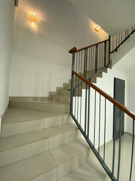 Terraced House for Sale in Aman Putri (Sungai Buloh) - Meister CY - Corridor - PropertyGuru.com.my