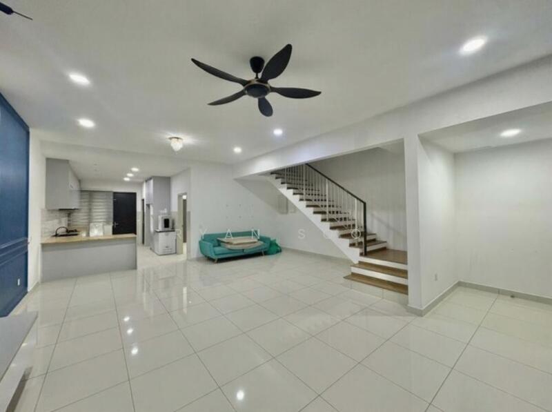 2-storey Terraced House for Sale in U16, Elmina Gardens (Shah Alam) - Ryan Soo - Living Room - PropertyGuru.com.my
