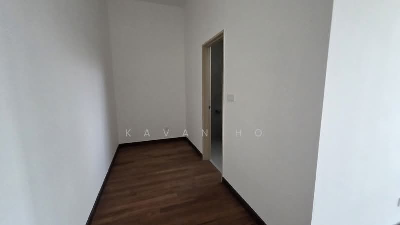 2-storey Terraced House for Sale in Bandar Kinrara (Selangor) - Kavan Ho - Walk-in Wardrobe - PropertyGuru.com.my