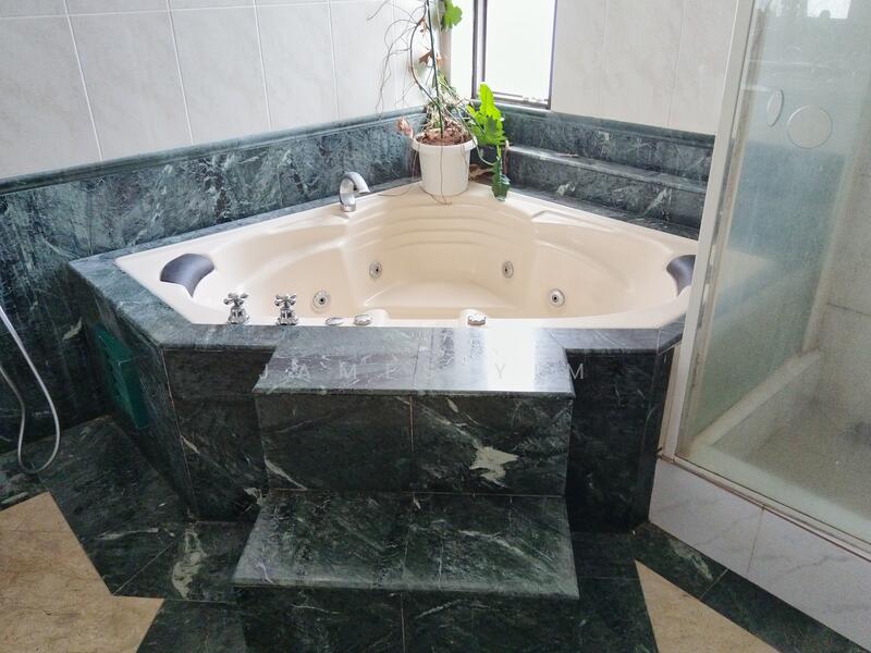 Semi-Detached House for Sale in Taman Wangsa Ukay (Ulu Kelang) - James Yim - Bathroom - PropertyGuru.com.my