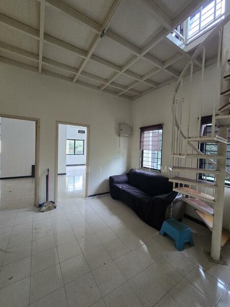 Upstair Living hall