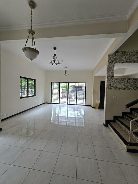 2-storey Terraced House for Sale in Bukit Jelutong (Shah Alam) - Abbie Lim - Living Room - PropertyGuru.com.my