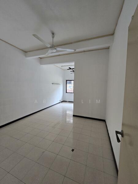 2-storey Terraced House for Sale in Bukit Jelutong (Shah Alam) - Abbie Lim - Interior - PropertyGuru.com.my