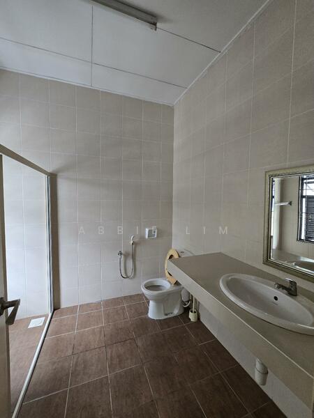 2-storey Terraced House for Sale in Bukit Jelutong (Shah Alam) - Abbie Lim - Bathroom - PropertyGuru.com.my