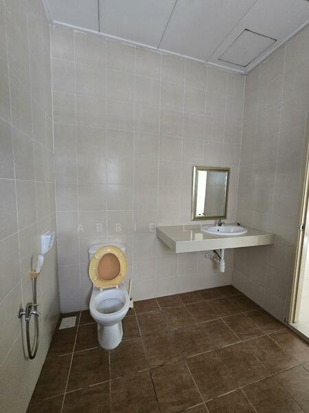 2-storey Terraced House for Sale in Bukit Jelutong (Shah Alam) - Abbie Lim - Bathroom - PropertyGuru.com.my