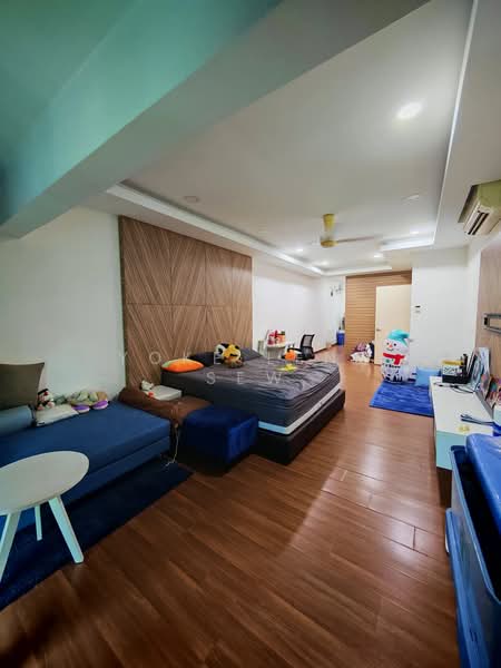 3-storey Terraced House for Sale in Lake Fields (Sungai Besi) - Yoke Leng Sew - Bedroom - PropertyGuru.com.my