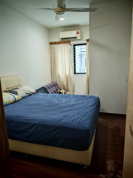 3-storey Terraced House for Sale in Lake Fields (Sungai Besi) - Yoke Leng Sew - Bedroom - PropertyGuru.com.my