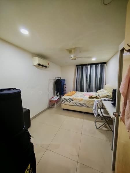 3-storey Terraced House for Sale in Lake Fields (Sungai Besi) - Yoke Leng Sew - Bedroom - PropertyGuru.com.my