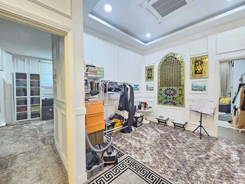 Bungalow for Sale in Bandar Kinrara (Selangor) - Angeline LIEW - Living Room - PropertyGuru.com.my