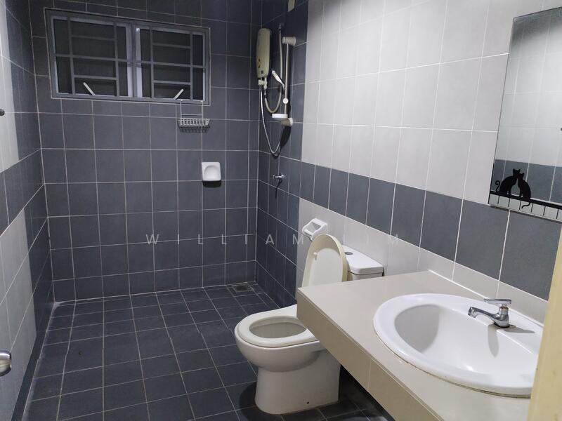 Service Residence for Sale at Koi Kinrara - William Lim - Bathroom - PropertyGuru.com.my
