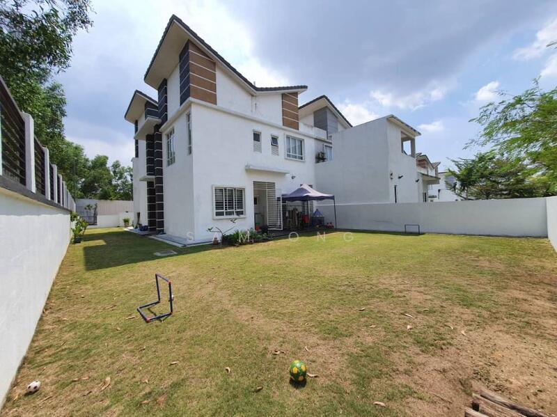 For Sale - Greenhill Residence