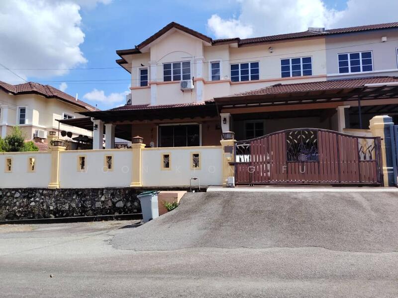 Front House with Autogate