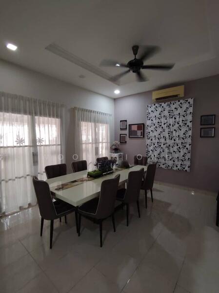 Dining Table Set