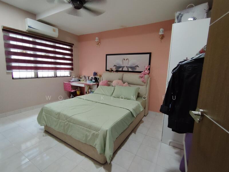 2nd Bedroom