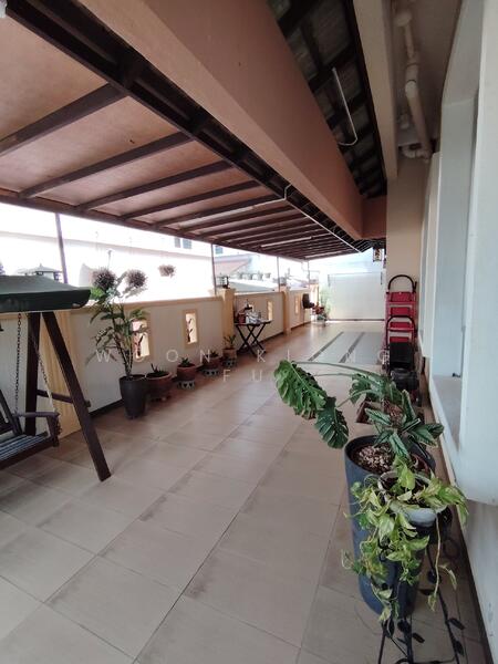 Side Corridors