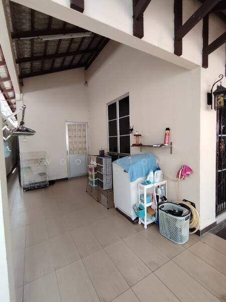 Behind Yard with Washing Machine