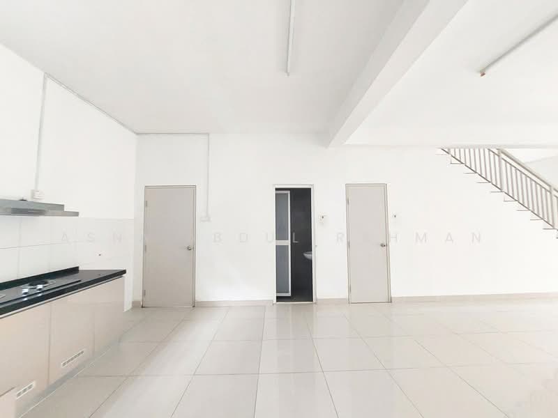 For Rent - Casa Green Cybersouth