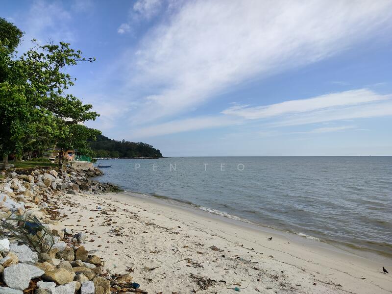 Nearby Seaside 