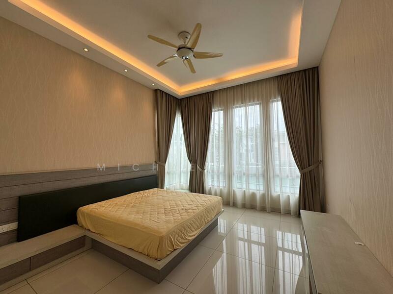 Untuk Disewa - Ametrine @ Seri Austin