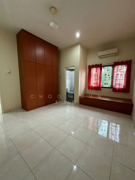 Semi-Detached House for Sale in Seremban 2 (Negeri Sembilan) - Chooi Mun Kum - Bedroom - PropertyGuru.com.my