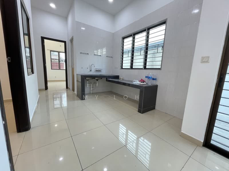 Rumah Banglo untuk Dijual di Selayang Baru (Selayang) - MY Loh - Kitchen - PropertyGuru.com.my