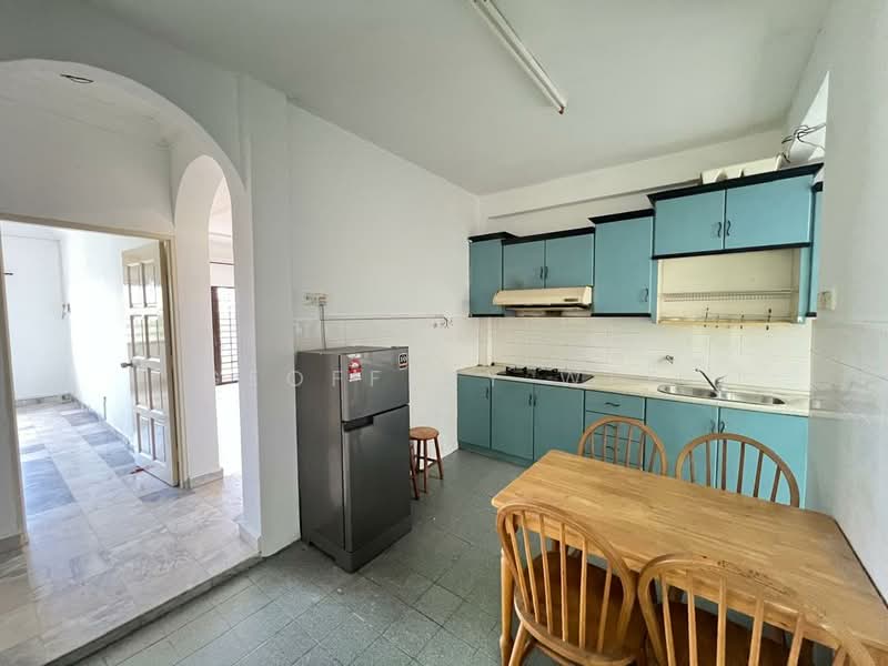 Pangsapuri untuk Dijual di Kenanga (Park View Court) - Geoffery Wee - Kitchen - PropertyGuru.com.my
