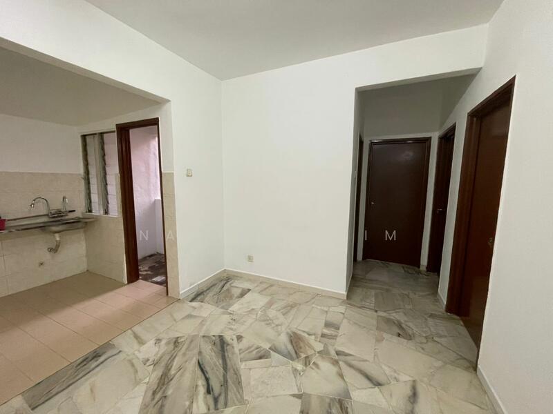 Apartment for Sale at Astana Alam Apartment 3 - Nadia Rahim - Kitchen - PropertyGuru.com.my