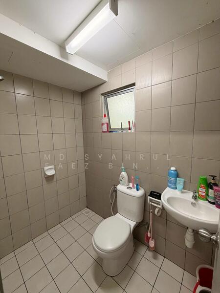 Master Bedroom Bathroom