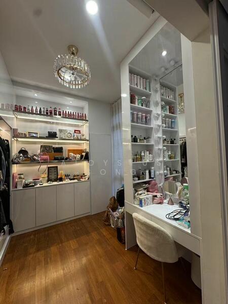 Closet