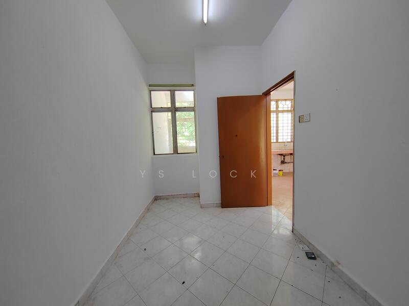 Tanah Kediaman untuk Disewa di Taman Seremban Jaya (Rantau) - YS Lock - Interior - PropertyGuru.com.my