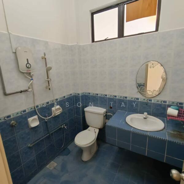 2-storey Terraced House for Sale in Taman Muzaffar Heights (Bukit Katil) - Jason Tay - Bathroom - PropertyGuru.com.my