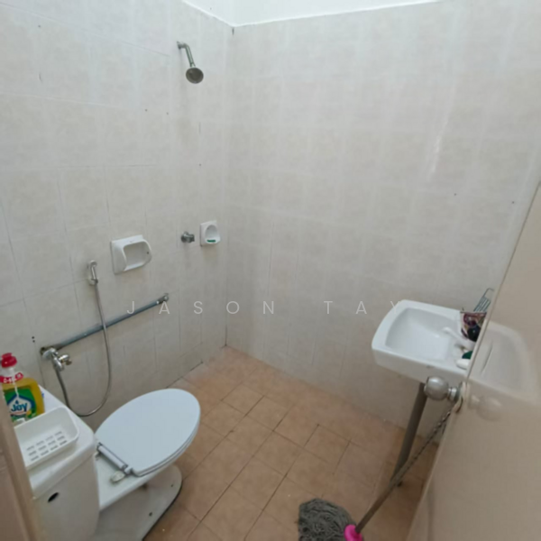 2-storey Terraced House for Sale in Taman Muzaffar Heights (Bukit Katil) - Jason Tay - Bathroom - PropertyGuru.com.my