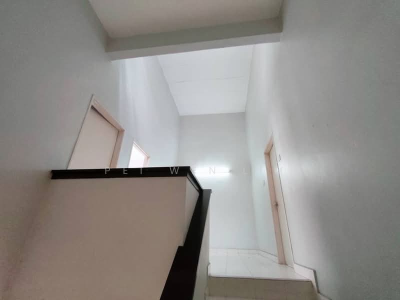 Semi-Detached House for Sale in Bandar Parklands (Klang) - Pei Wen Lim - Corridor - PropertyGuru.com.my