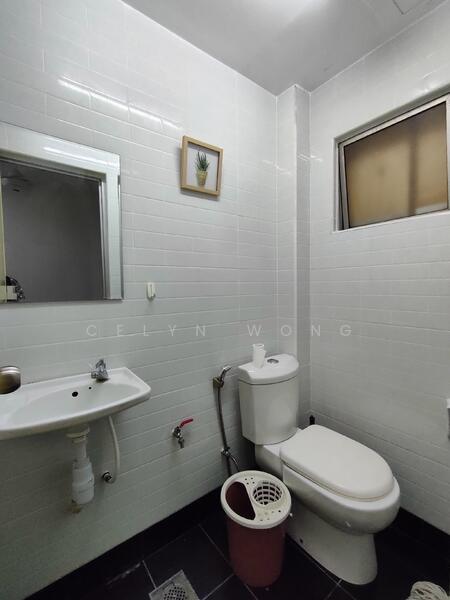 Taman Puchong Utama - Washroom