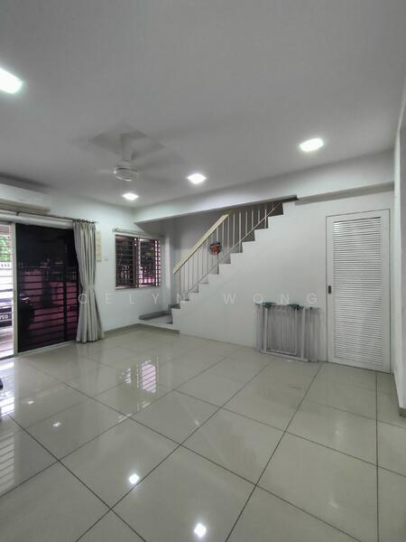 Taman Puchong Utama - Living Room