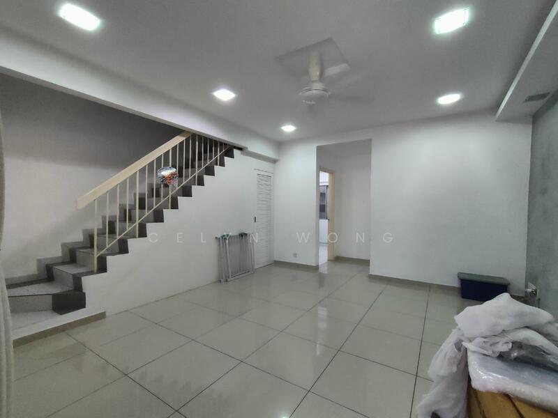 Taman Puchong Utama - Living Room