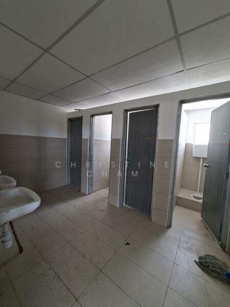 Detached Factory for Sale in Taman Perindustrian Kota Tinggi (Kota Tinggi) - Christine Cham - Bathroom - PropertyGuru.com.my
