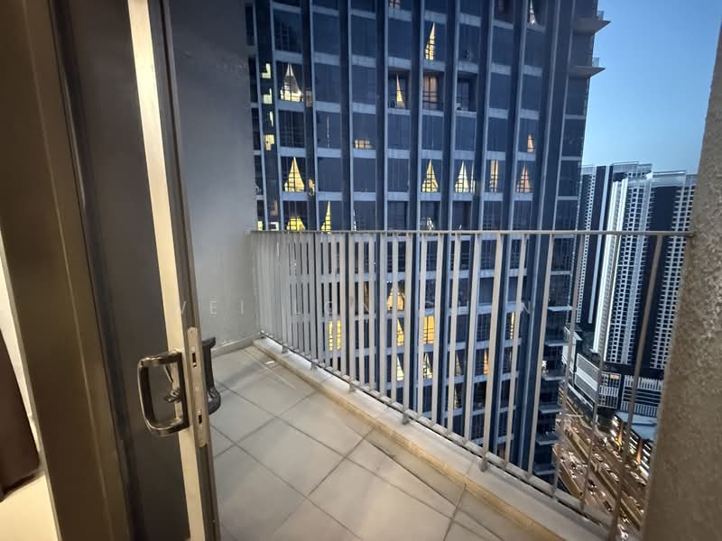 Servis Apartment untuk Disewa di EkoCheras Service Residences - Wei Lon Chin - Balcony - PropertyGuru.com.my