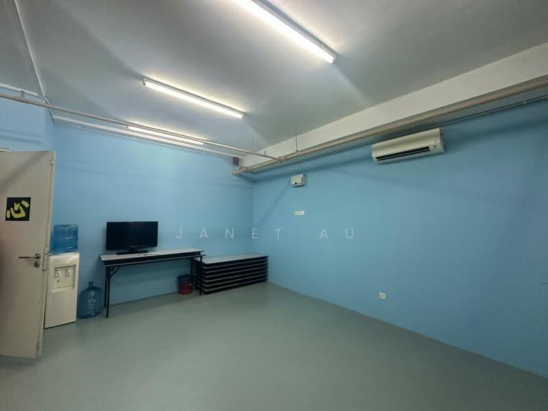 Shop / Office untuk Disewa di Seri Kembangan (Selangor) - Janet Au - Interior - PropertyGuru.com.my