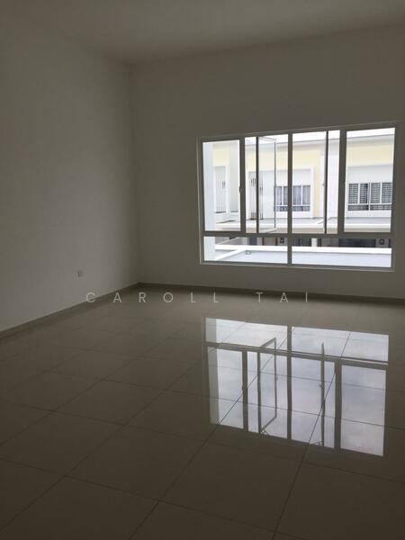 Terraced House for Sale in Bandar Sri Sendayan (Negeri Sembilan) - Caroll Tai - Living Room - PropertyGuru.com.my