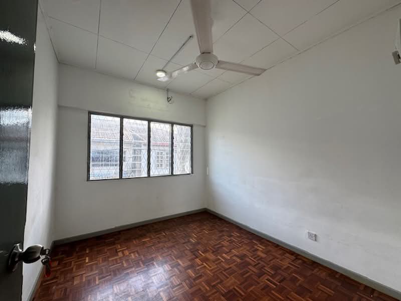 2-storey Terraced House for Sale in Pjs 7 (Sunway) - EE Ling - Bedroom - PropertyGuru.com.my