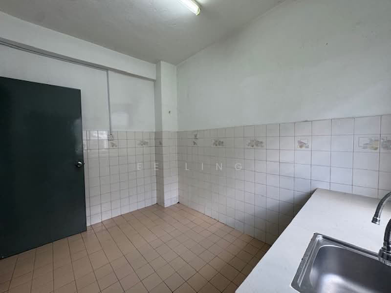 2-storey Terraced House for Sale in Pjs 7 (Sunway) - EE Ling - Kitchen - PropertyGuru.com.my