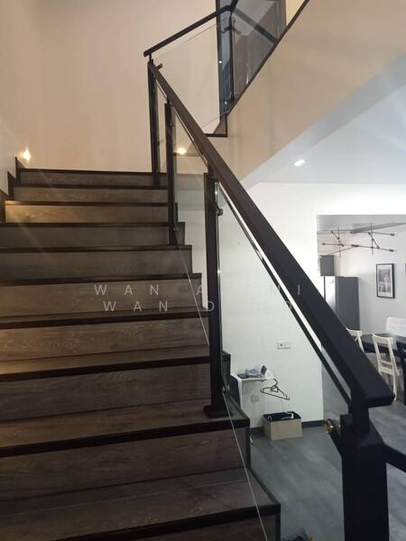 2-storey Terraced House for Sale in Bandar Bukit Raja (Klang) - Wan Azemi Wan Daud - Entrance - PropertyGuru.com.my
