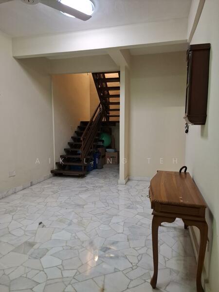 Rumah Teres 3-Tingkat untuk Dijual di Batu Ferringhi (Penang) - John Teh - Entrance - PropertyGuru.com.my