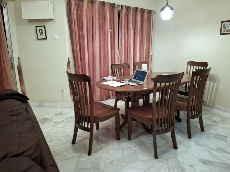 Rumah Teres 3-Tingkat untuk Dijual di Batu Ferringhi (Penang) - John Teh - Dining Room - PropertyGuru.com.my