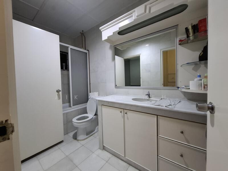 Rumah Teres 3-Tingkat untuk Dijual di Batu Ferringhi (Penang) - John Teh - Bathroom - PropertyGuru.com.my