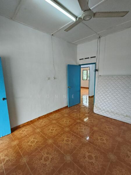 2-storey Terraced House for Rent in Taman Sentosa (Johor Bahru) - Yvonne Ng - Bedroom - PropertyGuru.com.my